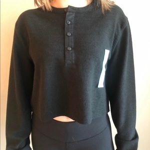 Black cropped thermal